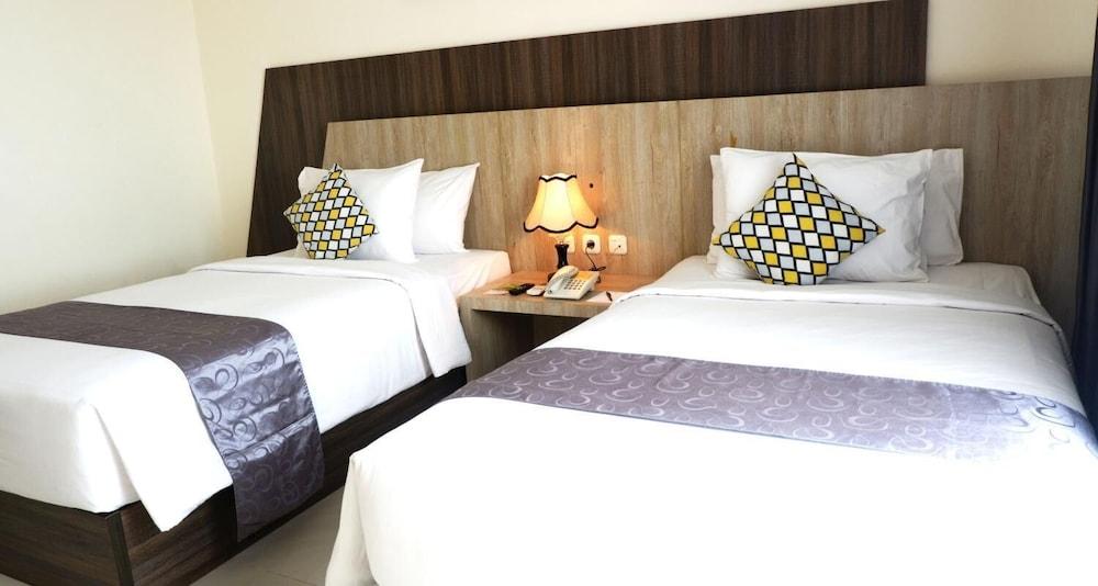 Vega Prime Hotel & Convention Соронг Экстерьер фото