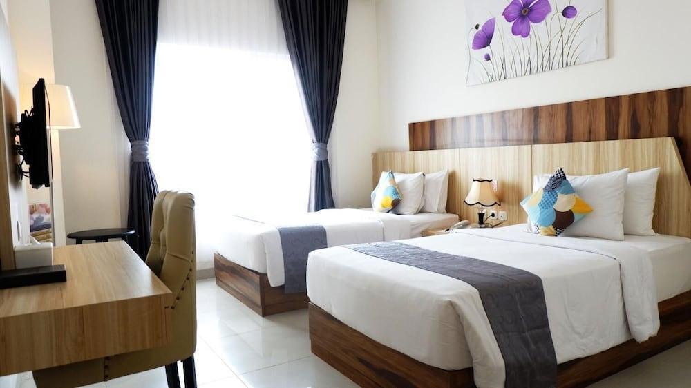 Vega Prime Hotel & Convention Соронг Экстерьер фото